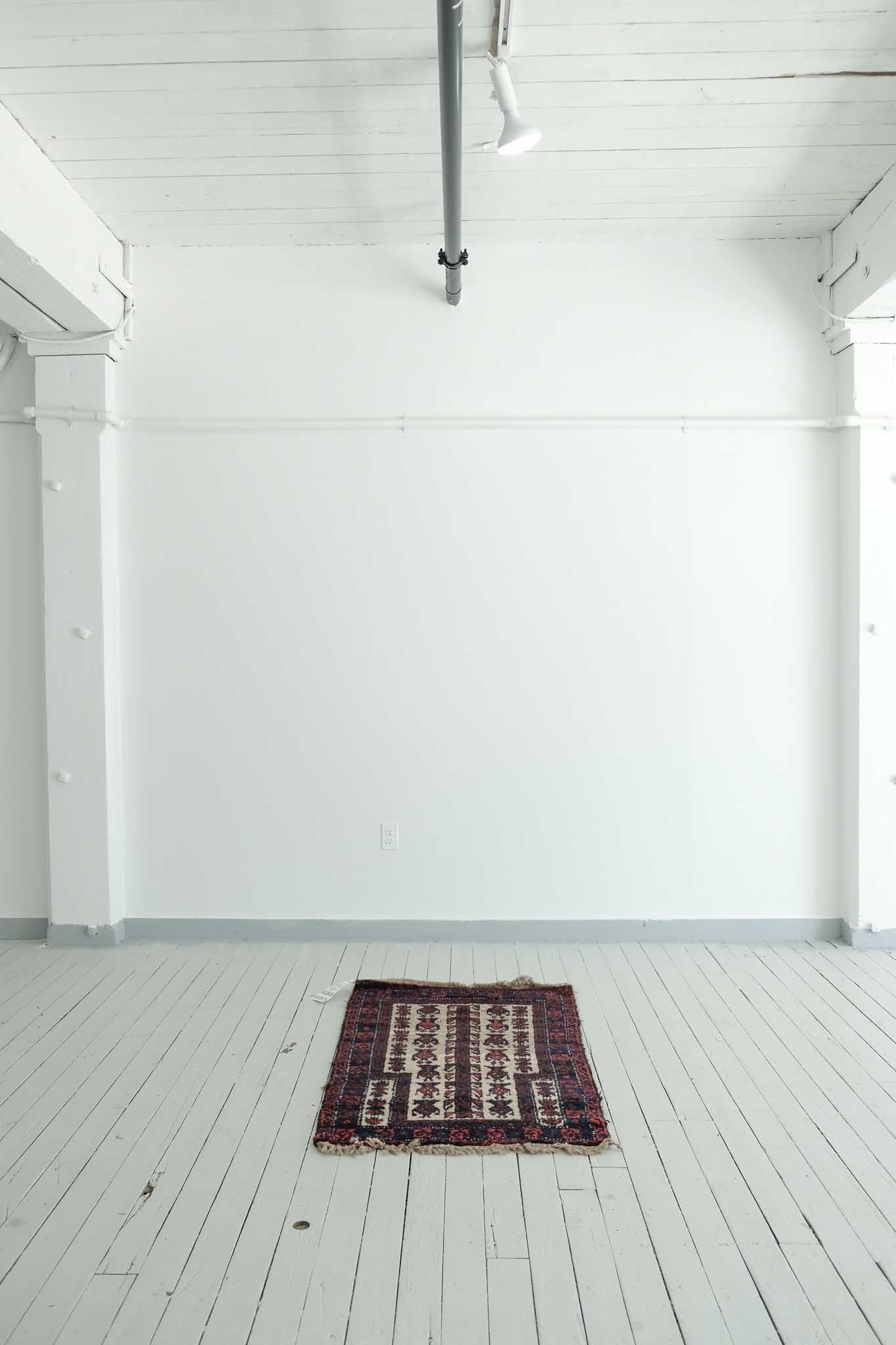 Kahdra Wool Prayer Area Rug 2'5" x 4'