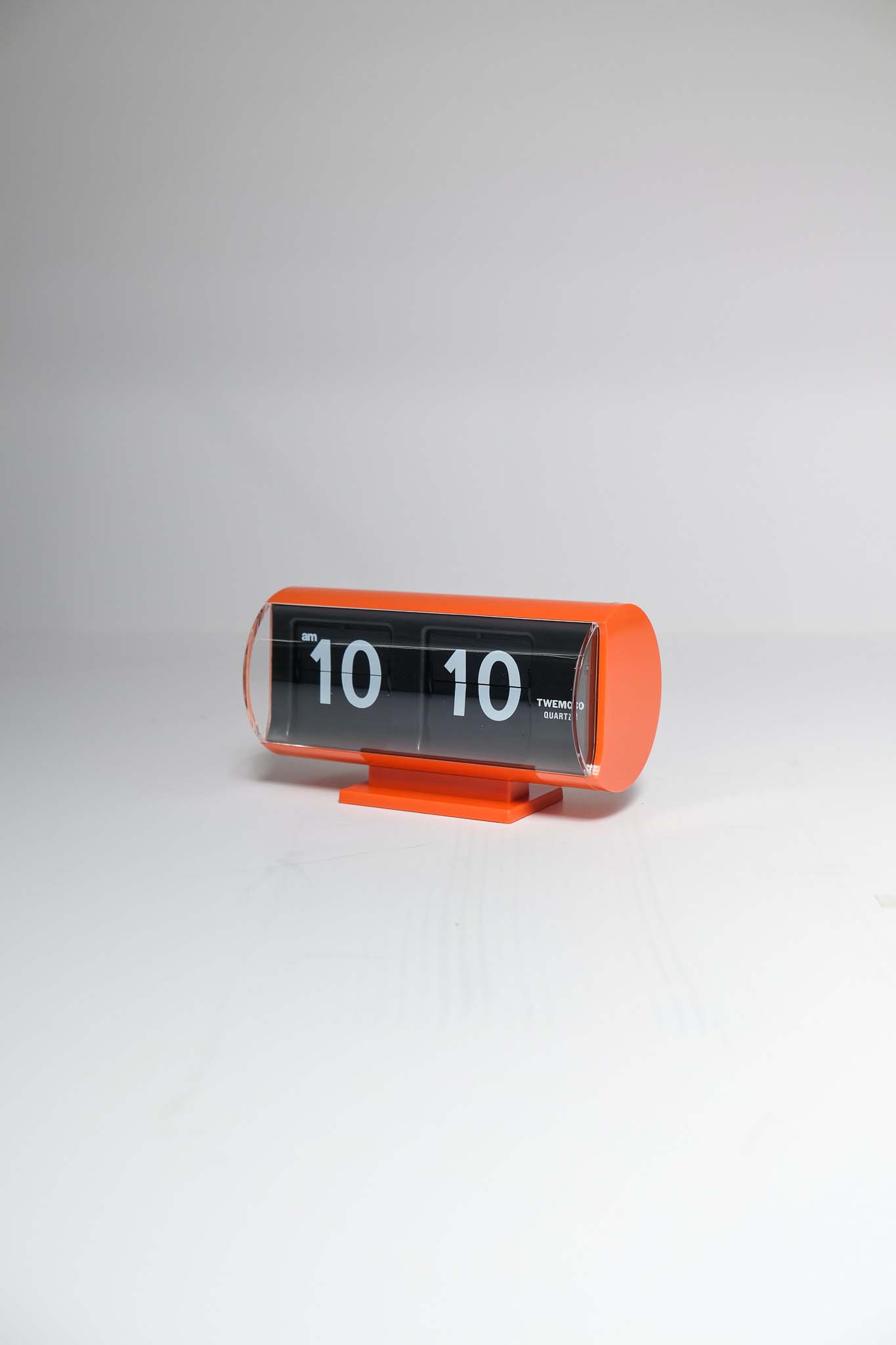 TWEMCO Classic Table Flip Clock QT-30T – renewfinds