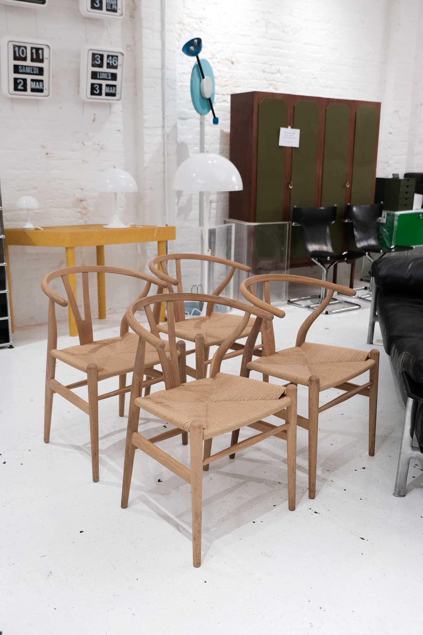 Wishbone Chair by Hans Wegner from Carl hansen and Son – renewfinds