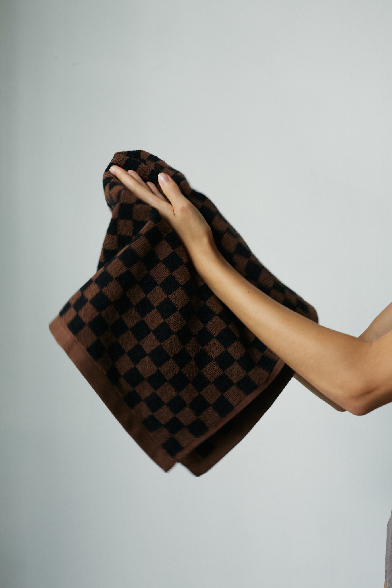 BAINA - Josephine Hand Towel - Tabac & Noir