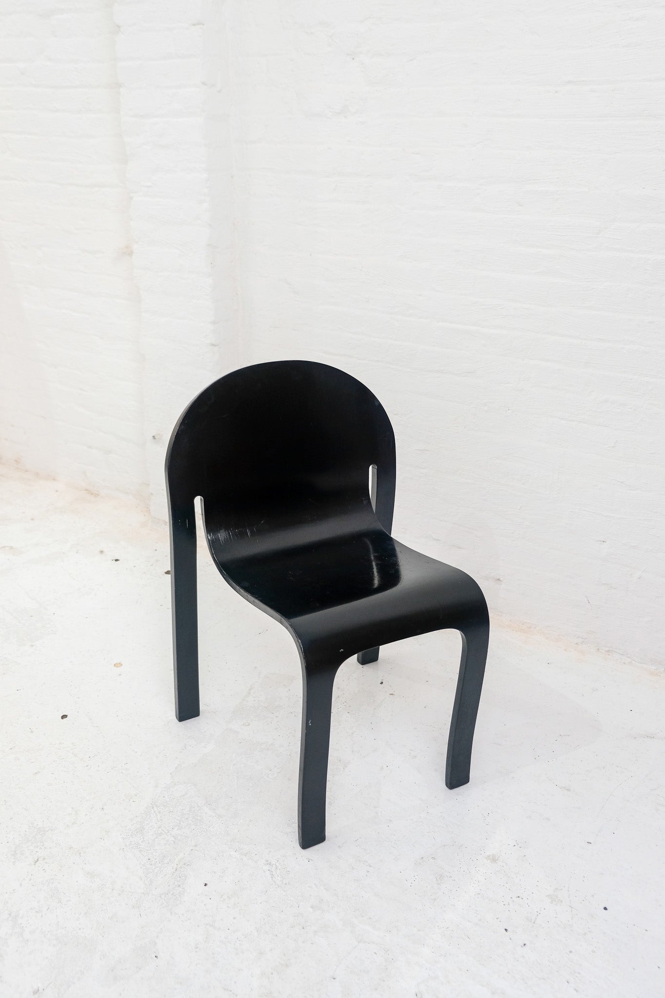 Bodyform Chair by Peter Danko: RENTAL