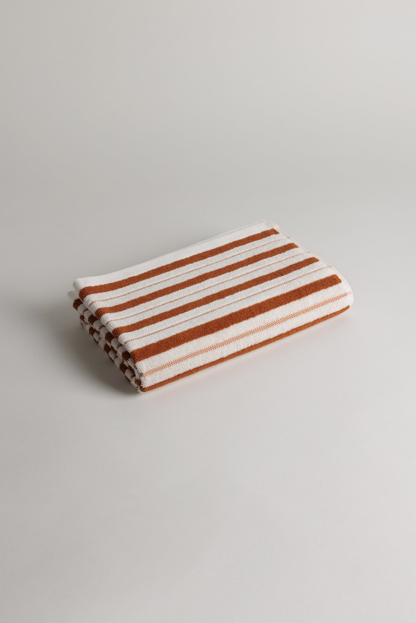 BAINA - Franklin Bath Towel - Fuyu & Chalk