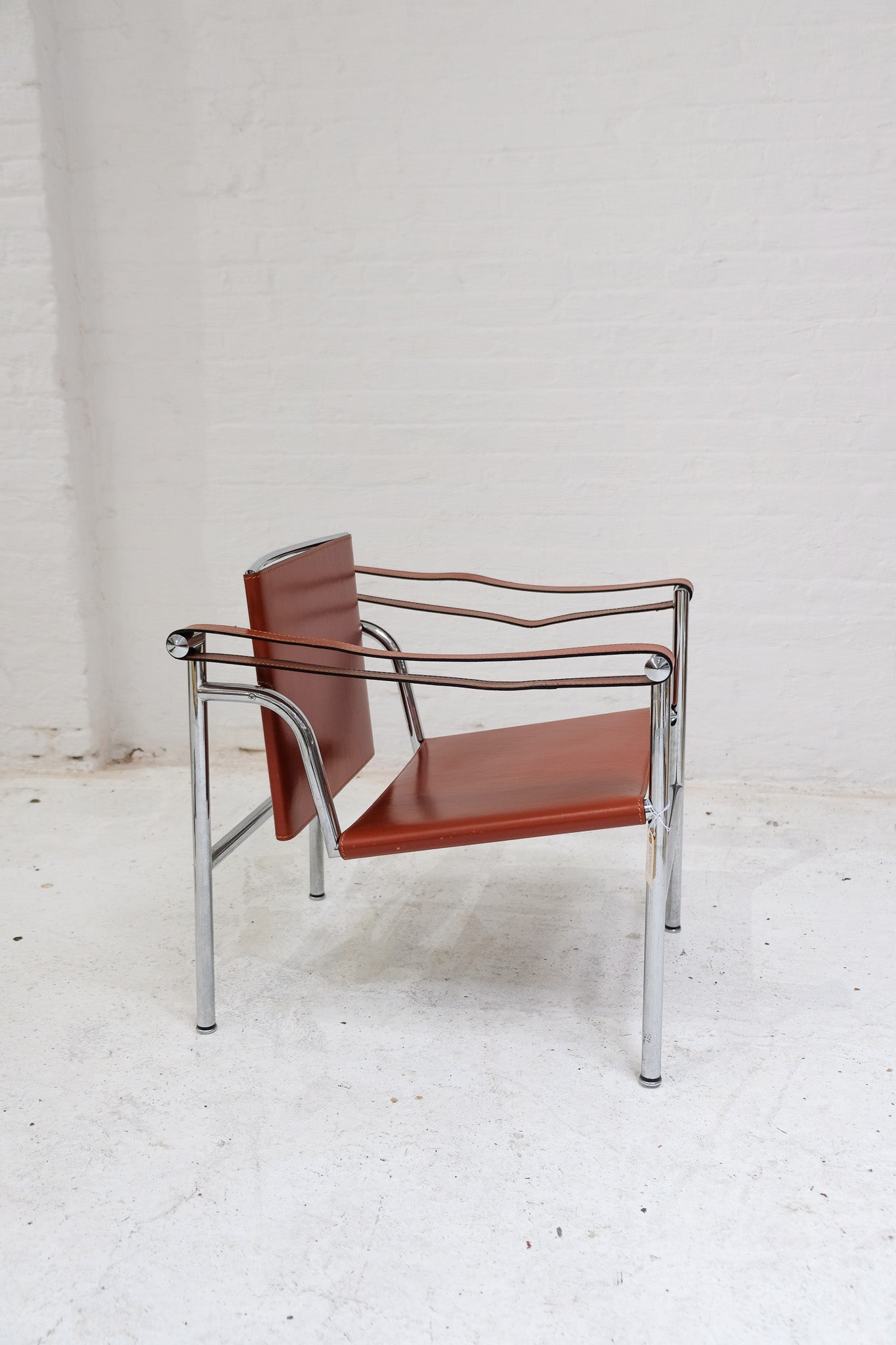 Le Corbusier LC1 Chair for Cassina – renewfinds