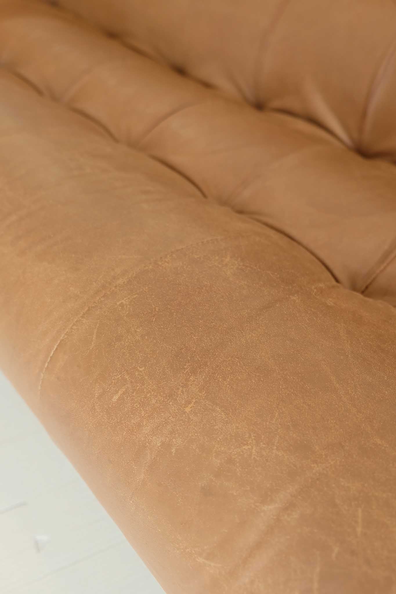 MP-97 Percival Lafer Leather Sofa