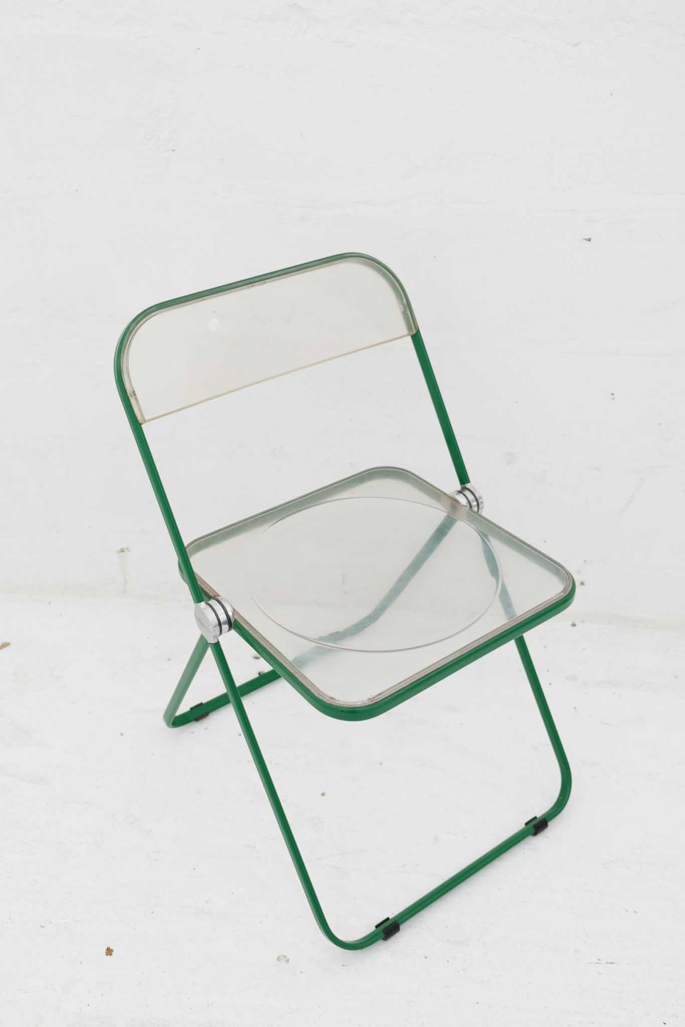 Plia Folding Chair by Giancarlo Piretti - Green : RENTAL – renewfinds