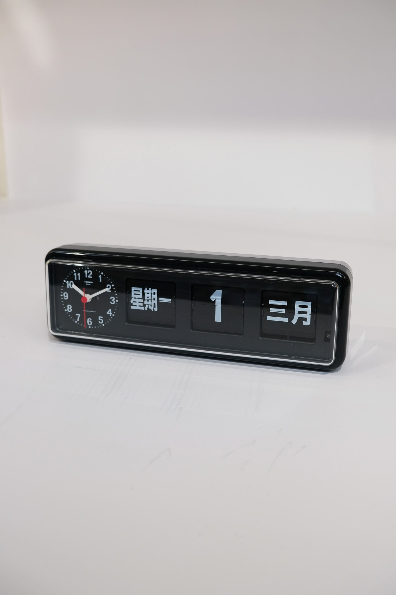 TWEMCO Calendar Flip Clock BQ-38