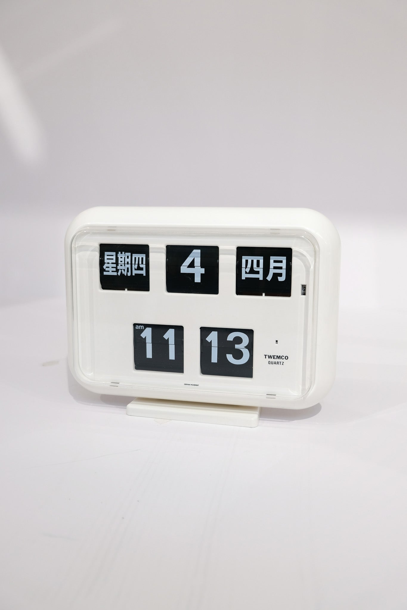 TWEMCO Calendar Flip Clock QD-35