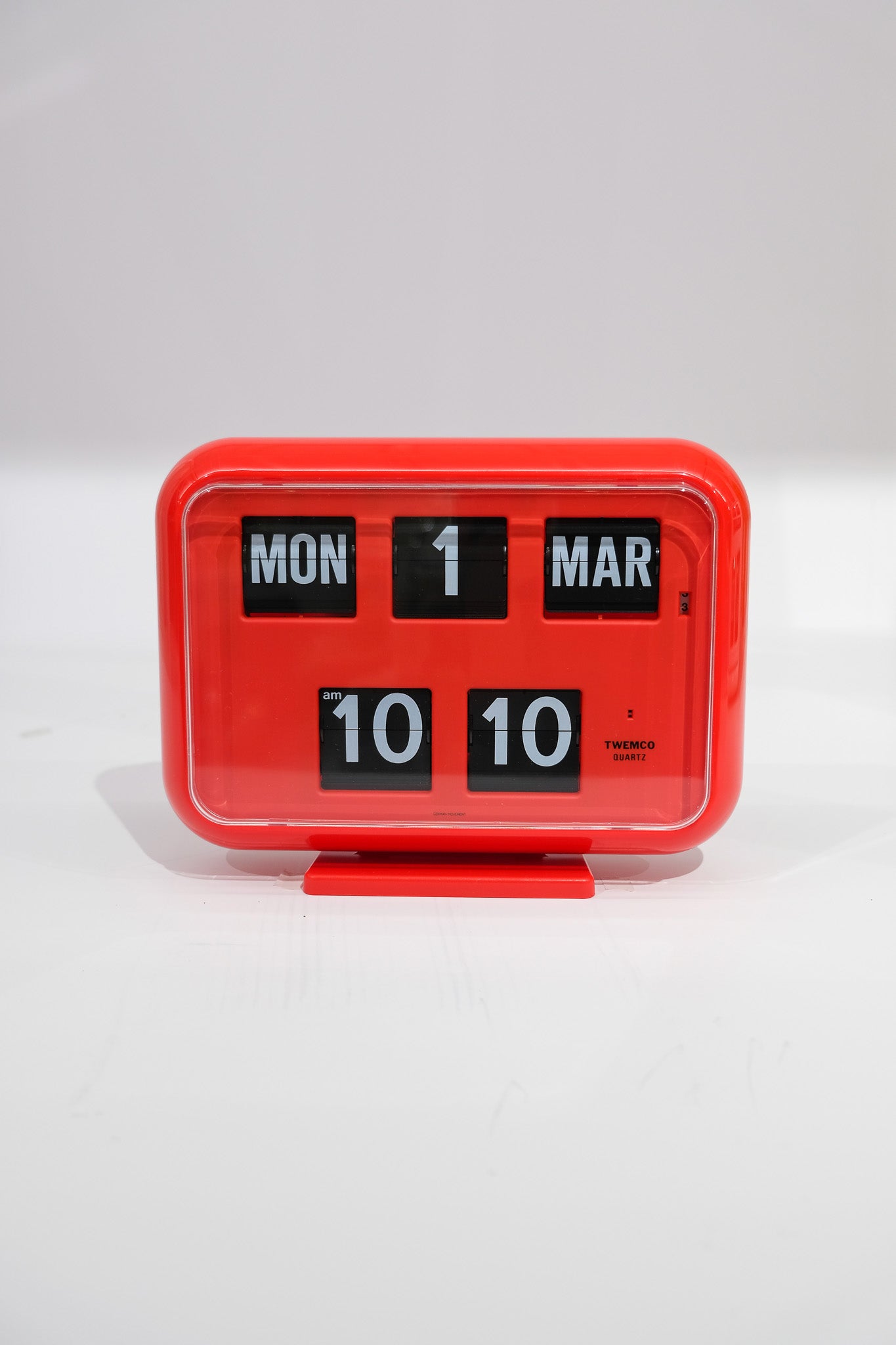 TWEMCO Calendar Flip Clock QD-35