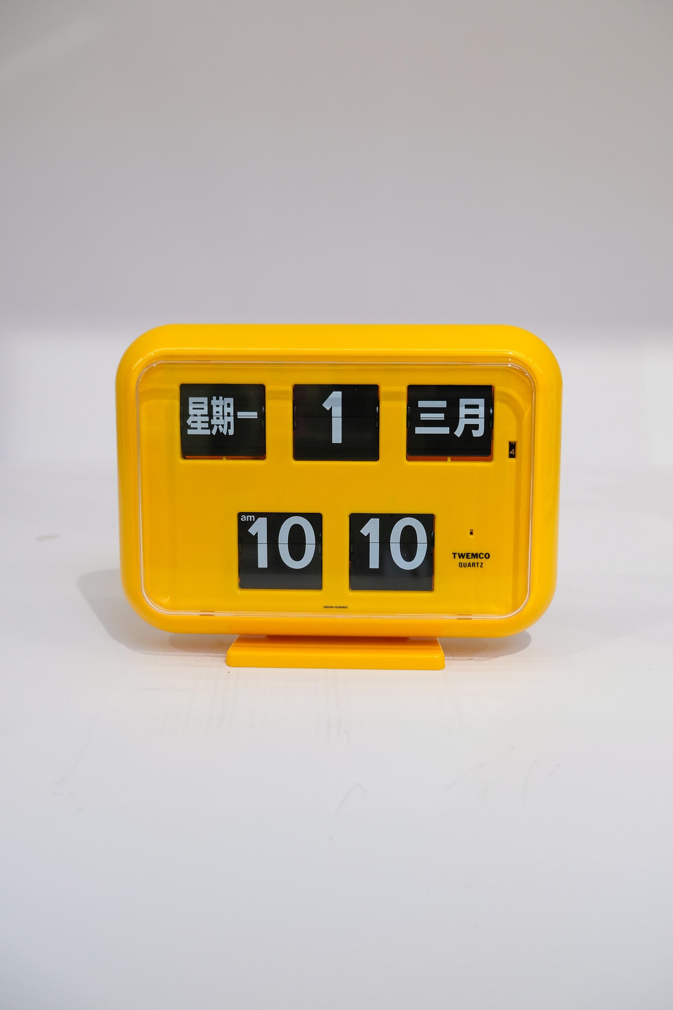 TWEMCO Calendar Flip Clock QD-35