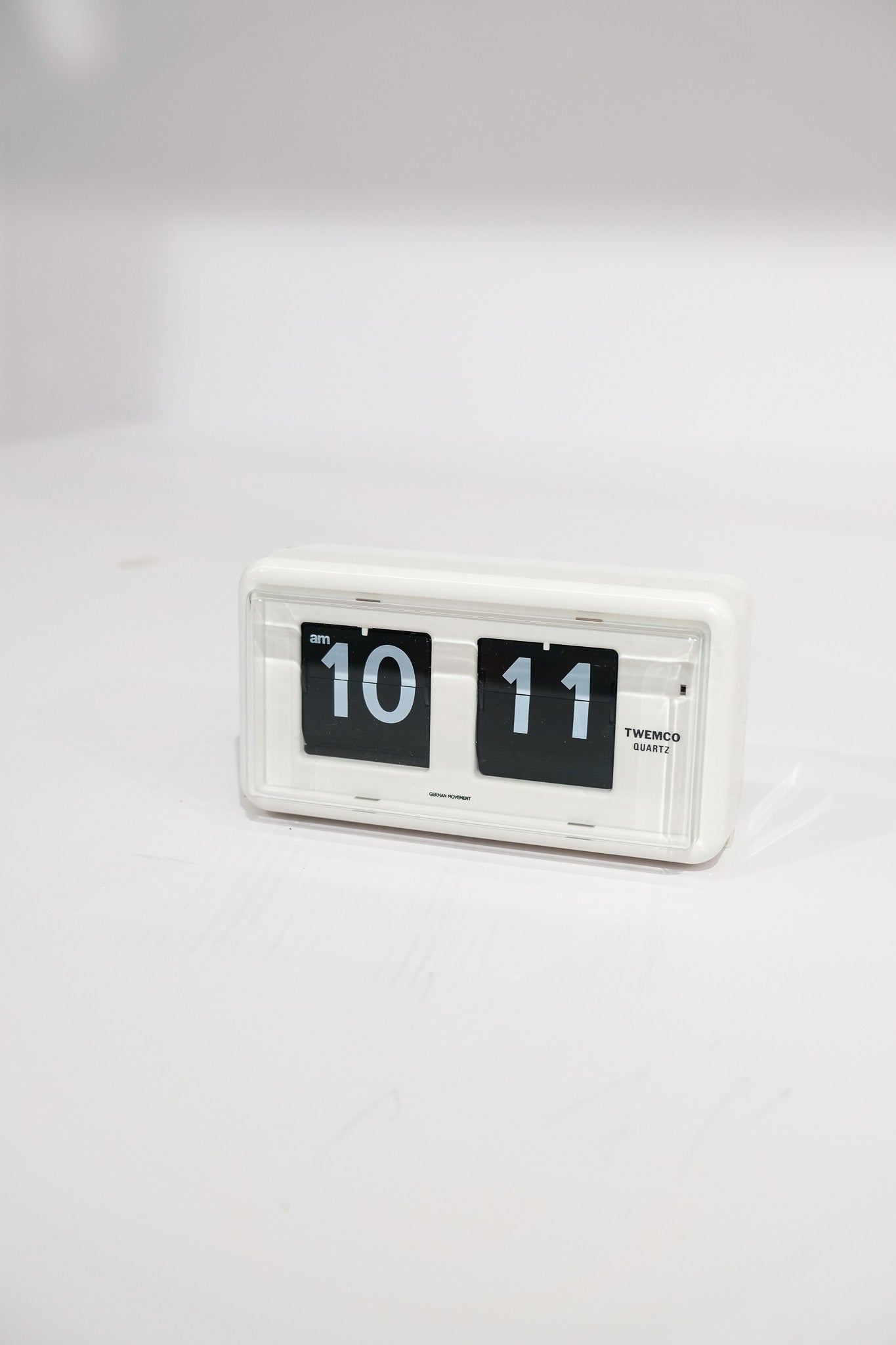 TWEMCO Classic Table Flip Clock QT-30 – renewfinds