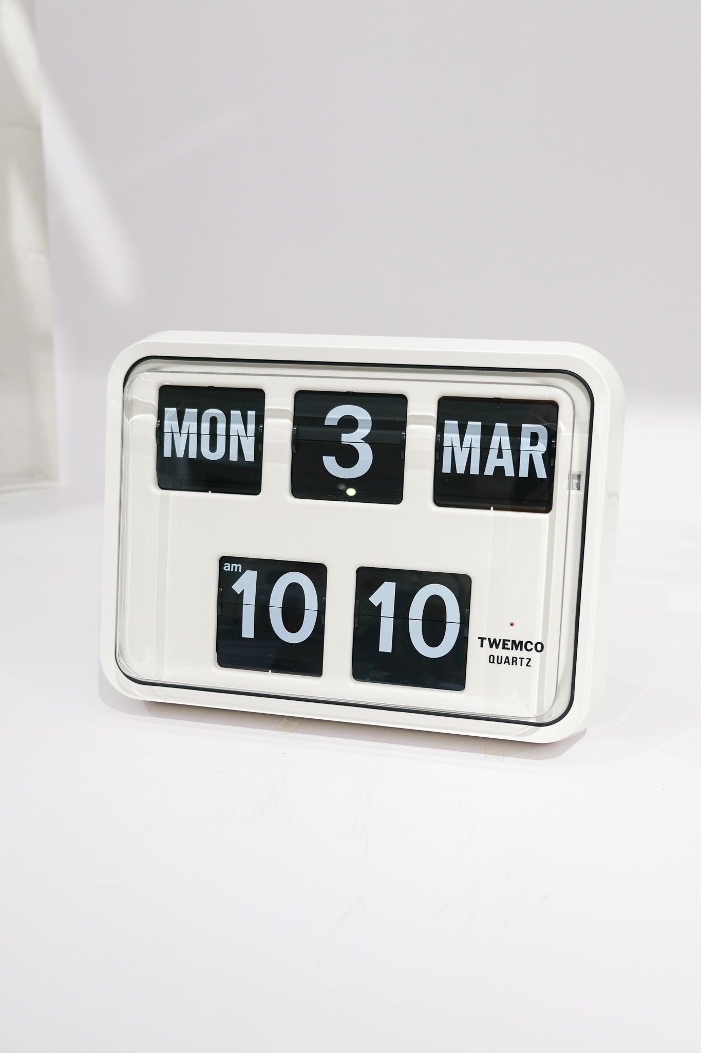 TWEMCO Calendar Wall Flip Clock BQ-17 – renewfinds