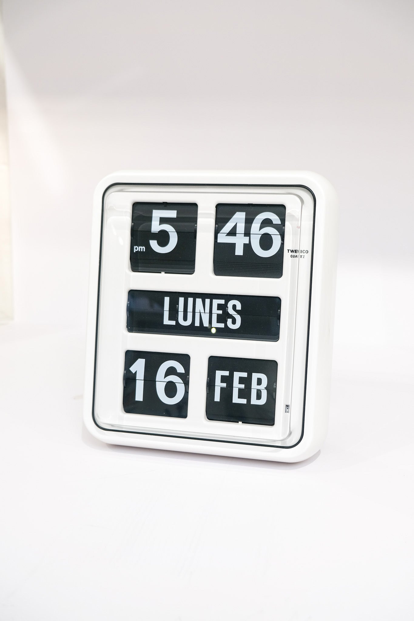 TWEMCO Calendar Wall Flip Clock BQ-170