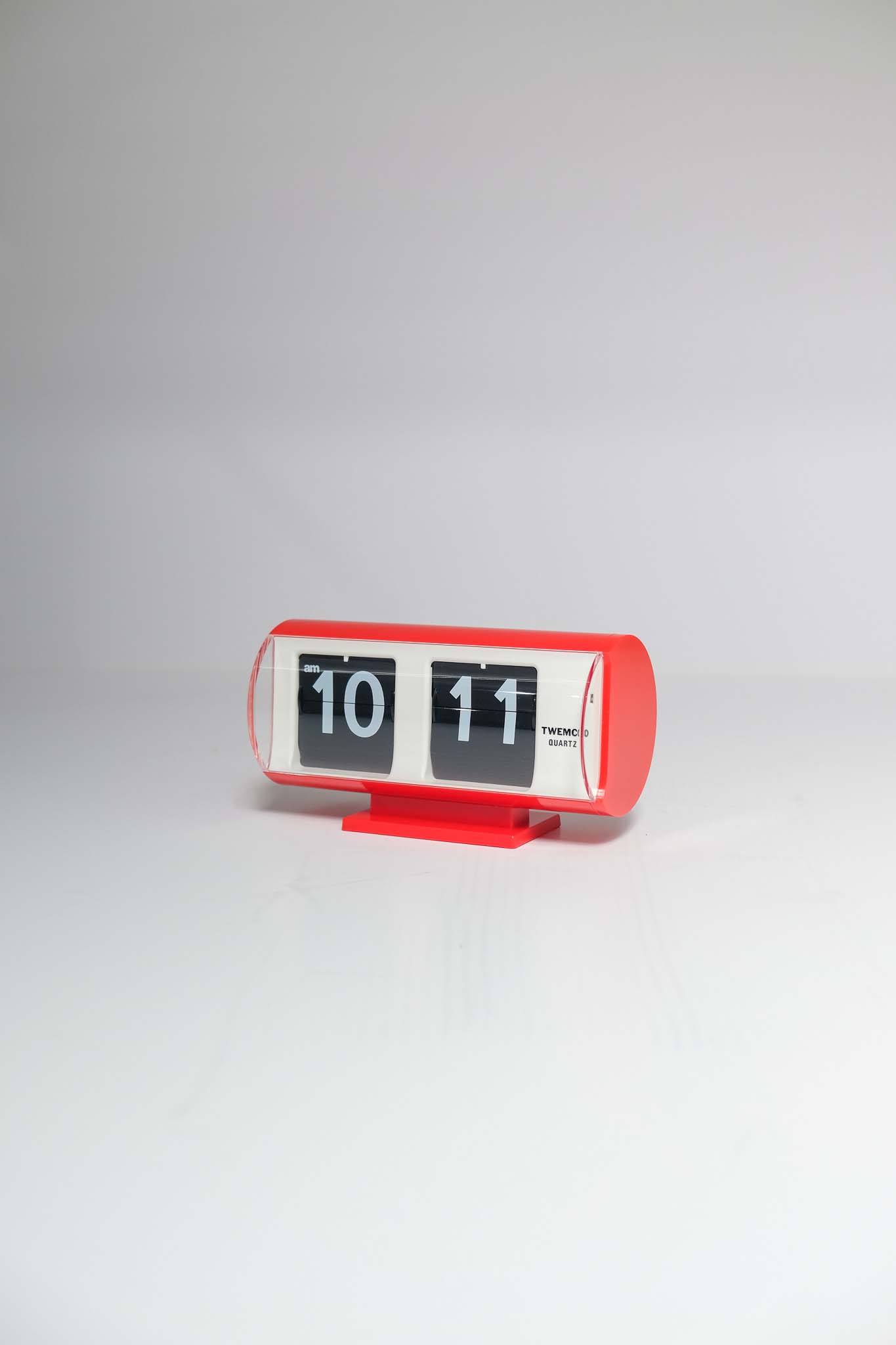 TWEMCO Classic Table Flip Clock QT-30T – renewfinds