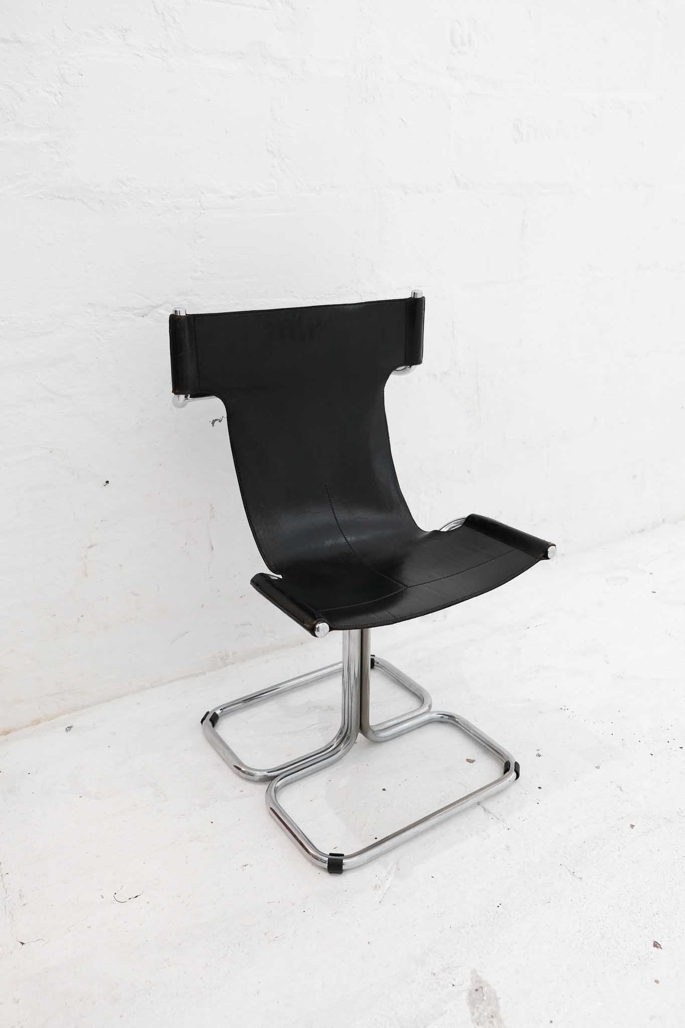 Topos Chair by Gruppo Dam: RENTAL