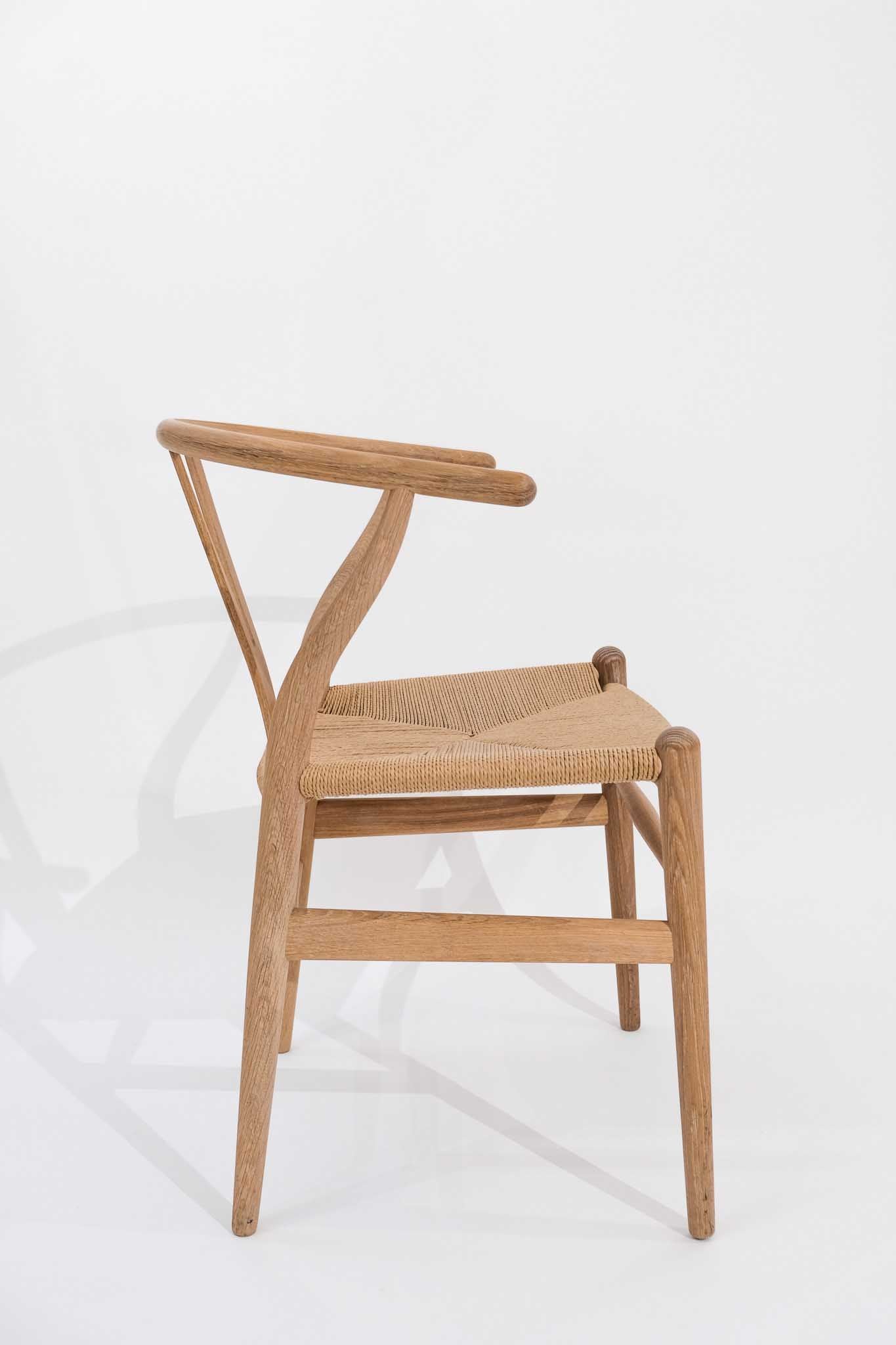 Wishbone Chair by Hans Wegner from Carl hansen and Son